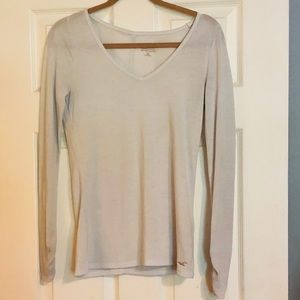 Long sleeved white Hollister t-shirt (L)